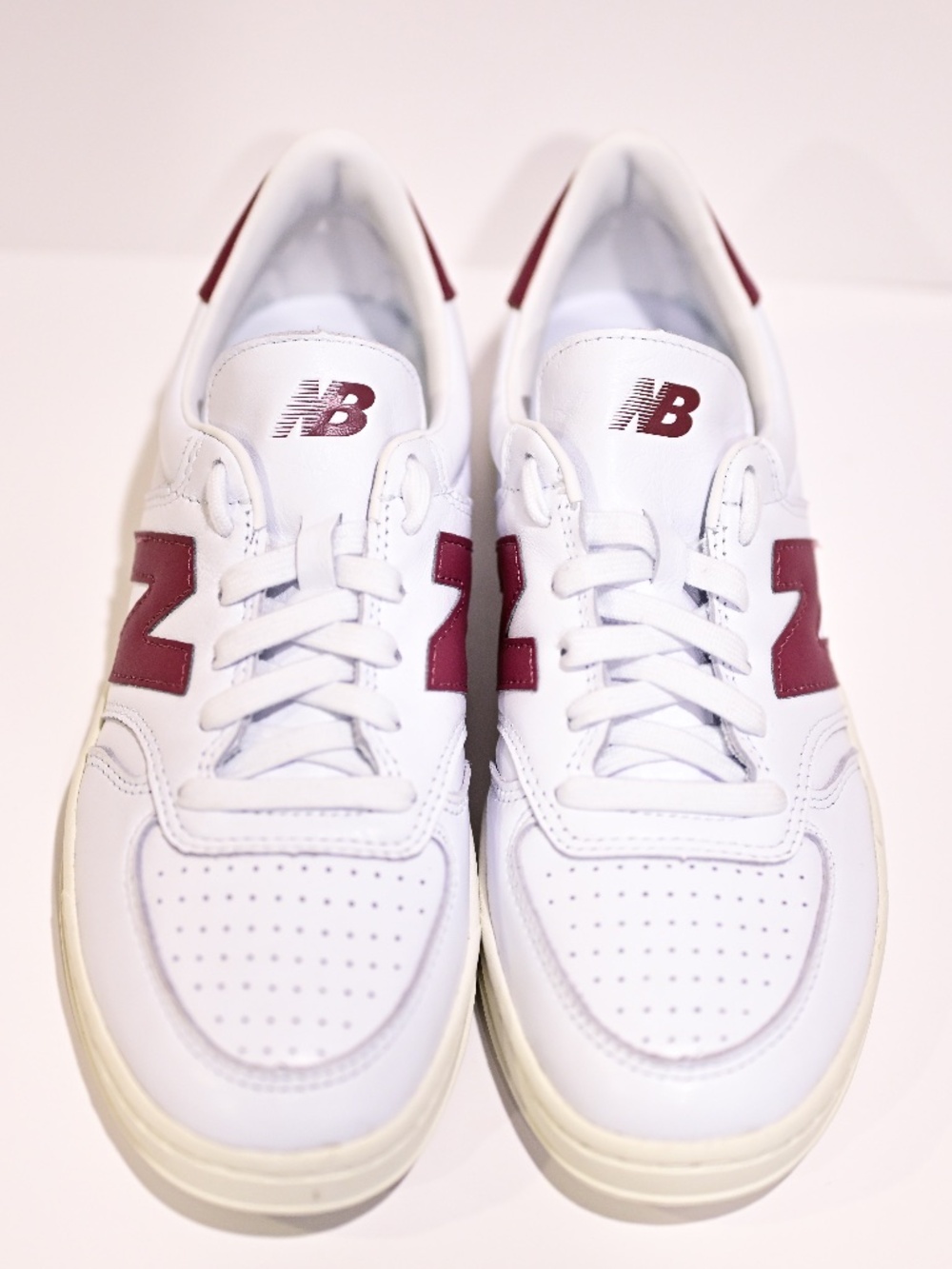 Men's New Balance T500 Size 9 White Washed Burgundy NWOT